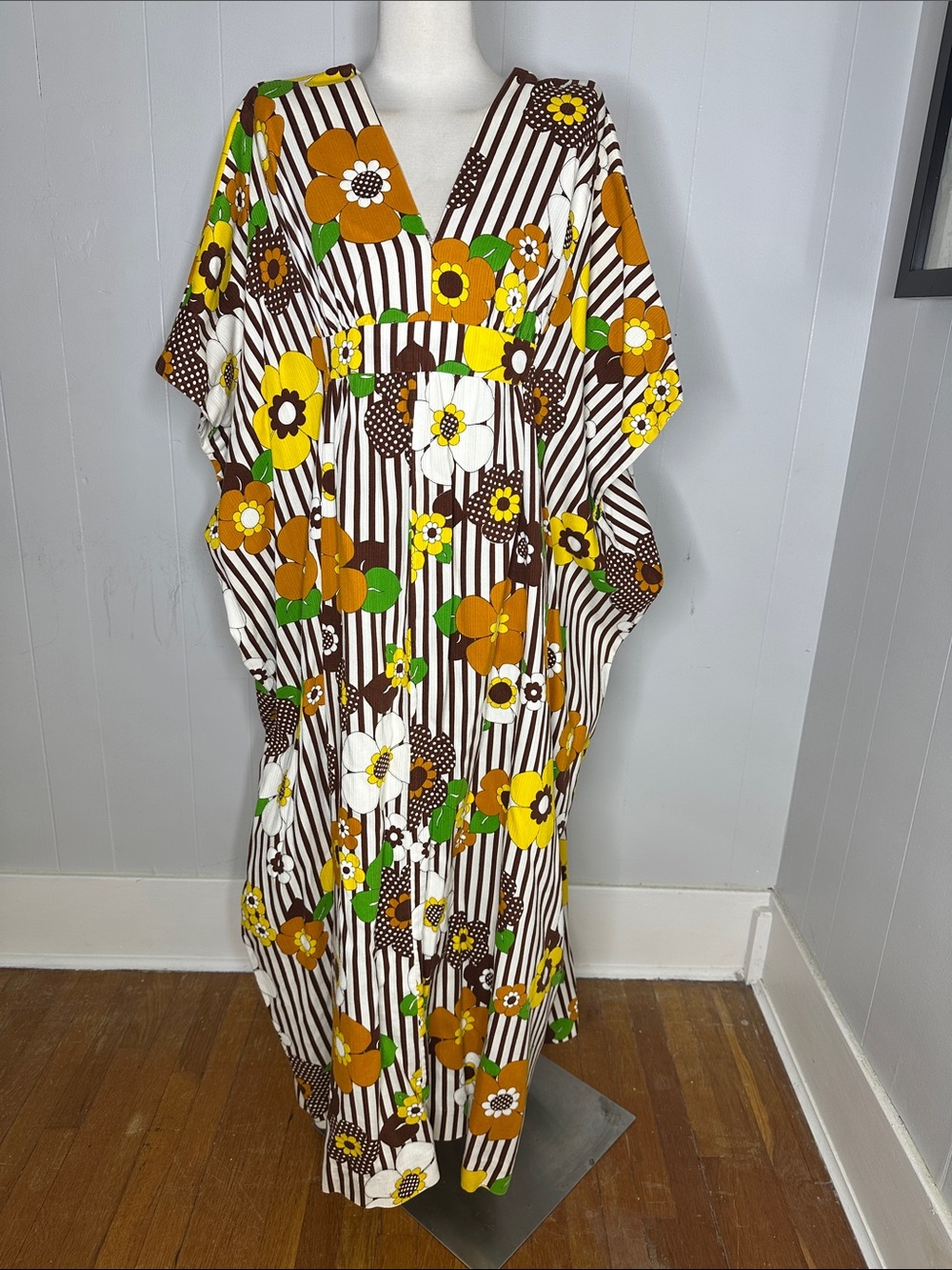 Vintage 70s Flower Power Waist Tie Caftan Dress One Size
